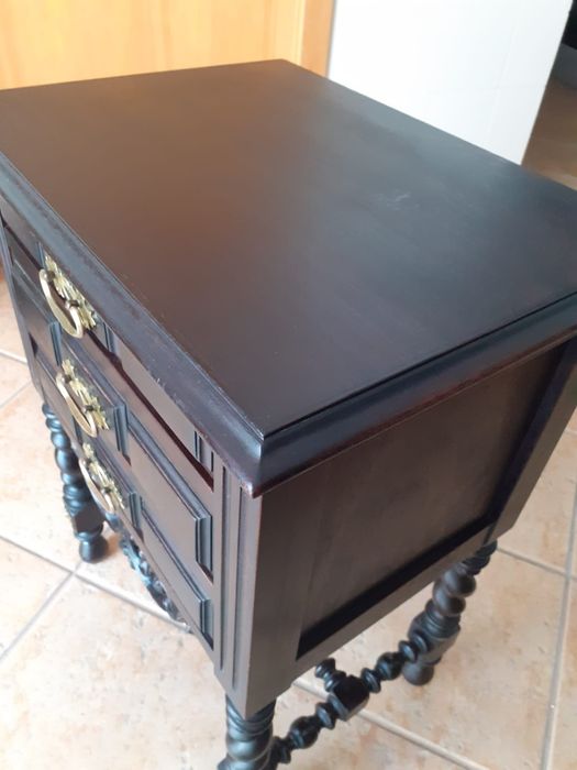 Mesa de cabeceira
