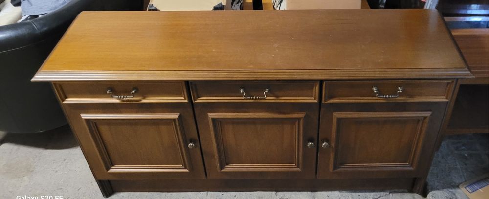 Komoda 160cm. Retro.  Solidna