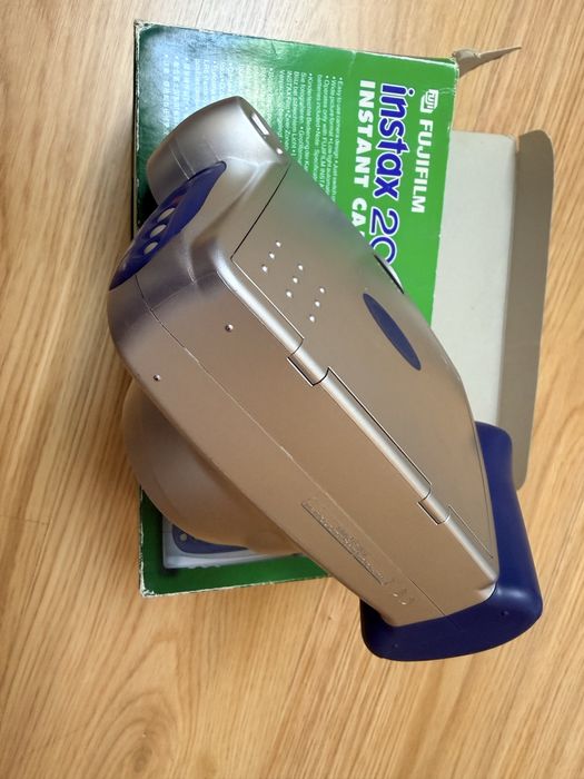 Máquina Fotográfica Instantânea Fujifilm Instax 200 Wide