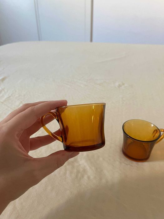 4 chávenas de vidro âmbar vintage