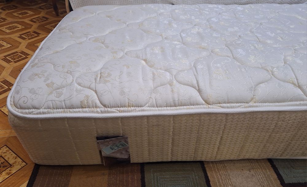 Продам матрас одинарный