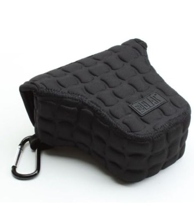 Futerał na aparat kompaktowy USA Gear do Micro Four Thirds