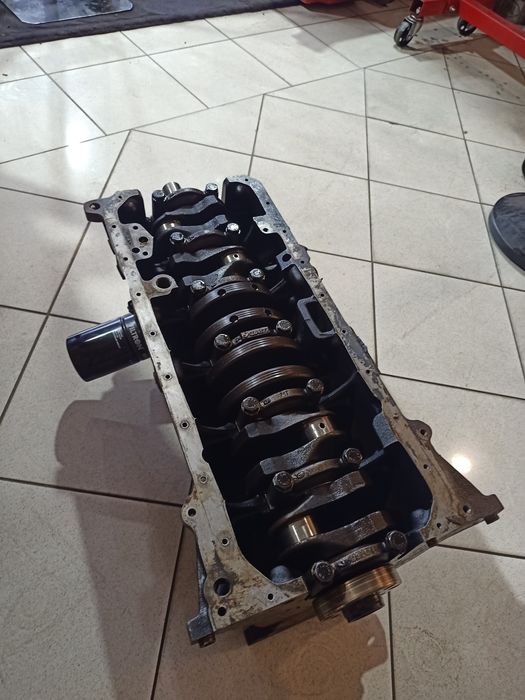 BMW m20b25 blok silnika E30 E34 e28 Z1 m20b25 głowica wał części m20