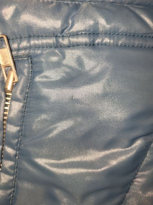 Продам стильнмй чоловічий Пуховик від італійського бренду Diesel.