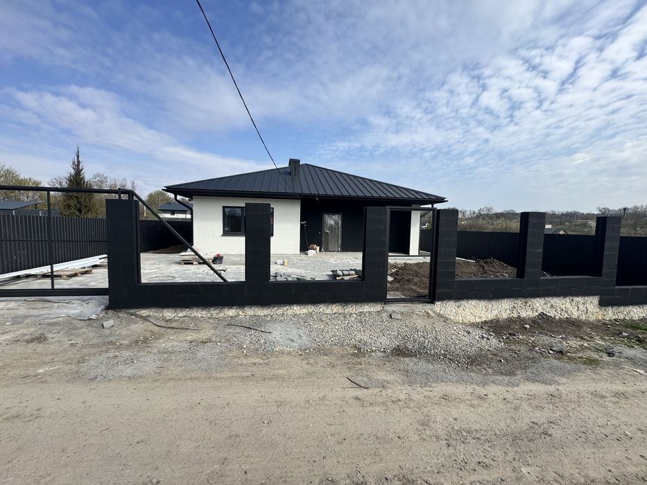 Продаж будинку Львівські дачі