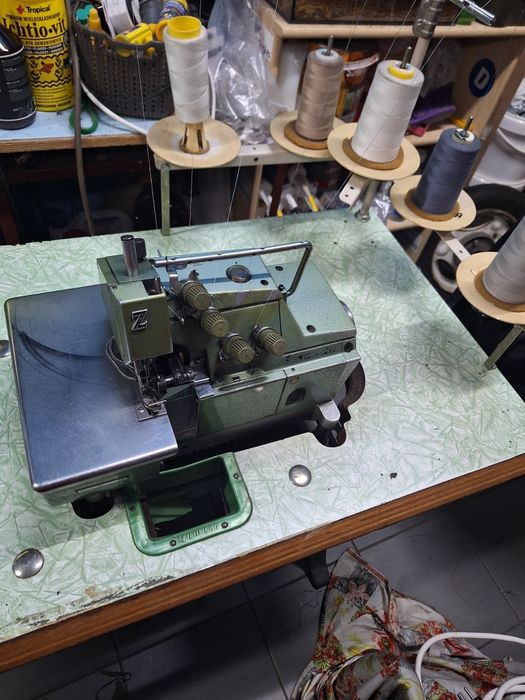 Sprzedam maszynę przemysłową owerlok 5 nitkowy