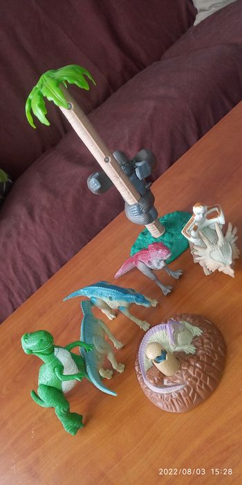 Peluches  e bonecos Disney dinossauros