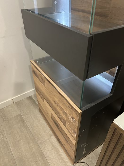 Vendo vitrine cristaleira com led