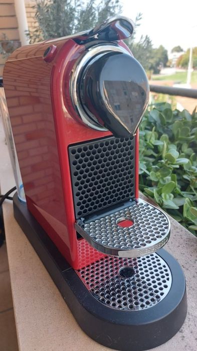 Máquina Nespresso Citiz - Nova!