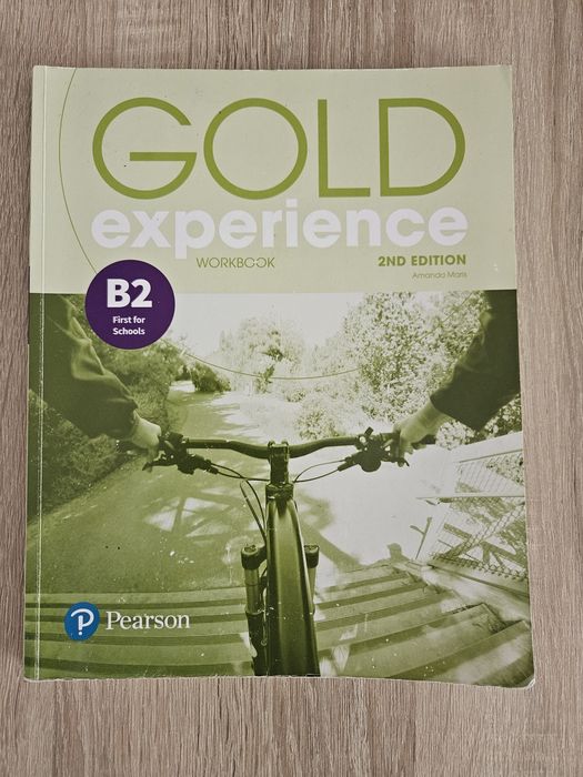 Gold experience  B2  podręcznik plus ćwiczenia