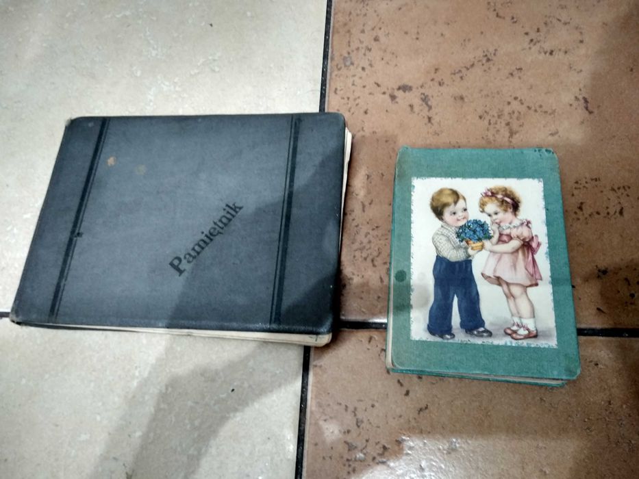 Sprzedam stare pamiętniki