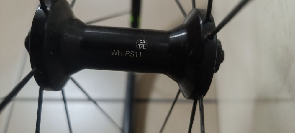 Vendo roda SHIMANO