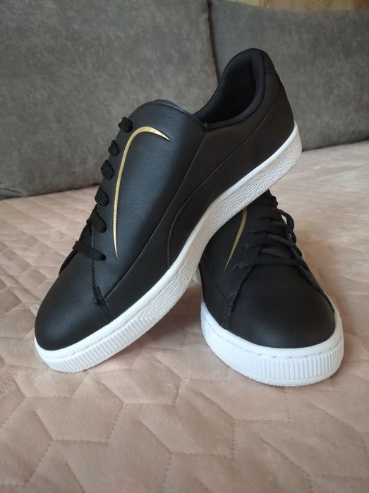 Жіночі кросівки Puma з натуральної шкіри розмір 37