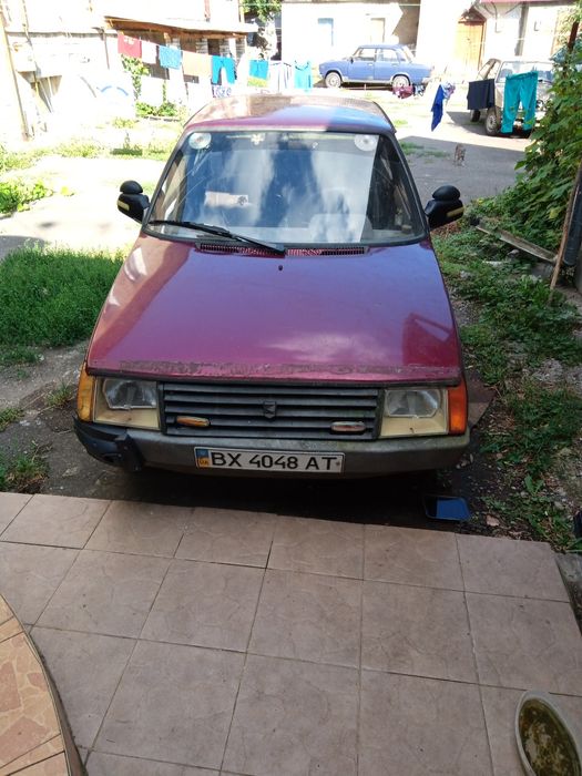 Автомобіль заз таврія