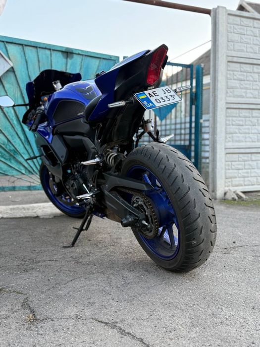 Продаю Yamaha R7 2023