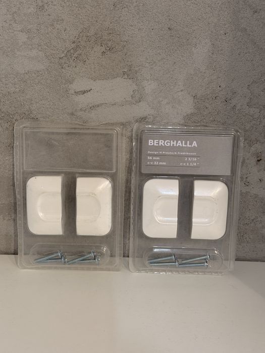 Cztery nowe uchwyty gałki meblowe Ikea berghalla