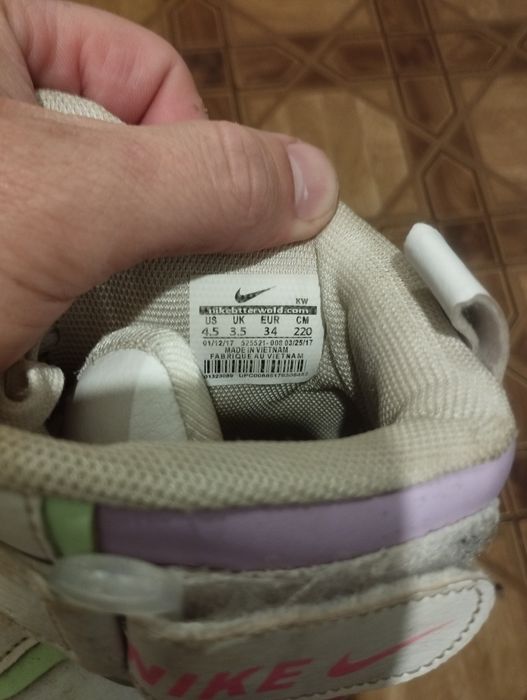 дитячі кросівки Nike Air Force 1 Shadow High, розмір 34
22 см