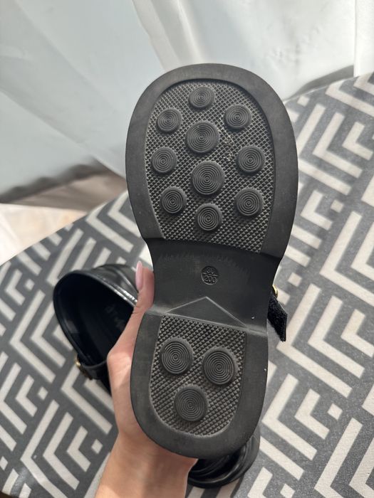 Туфлі на дівчинку