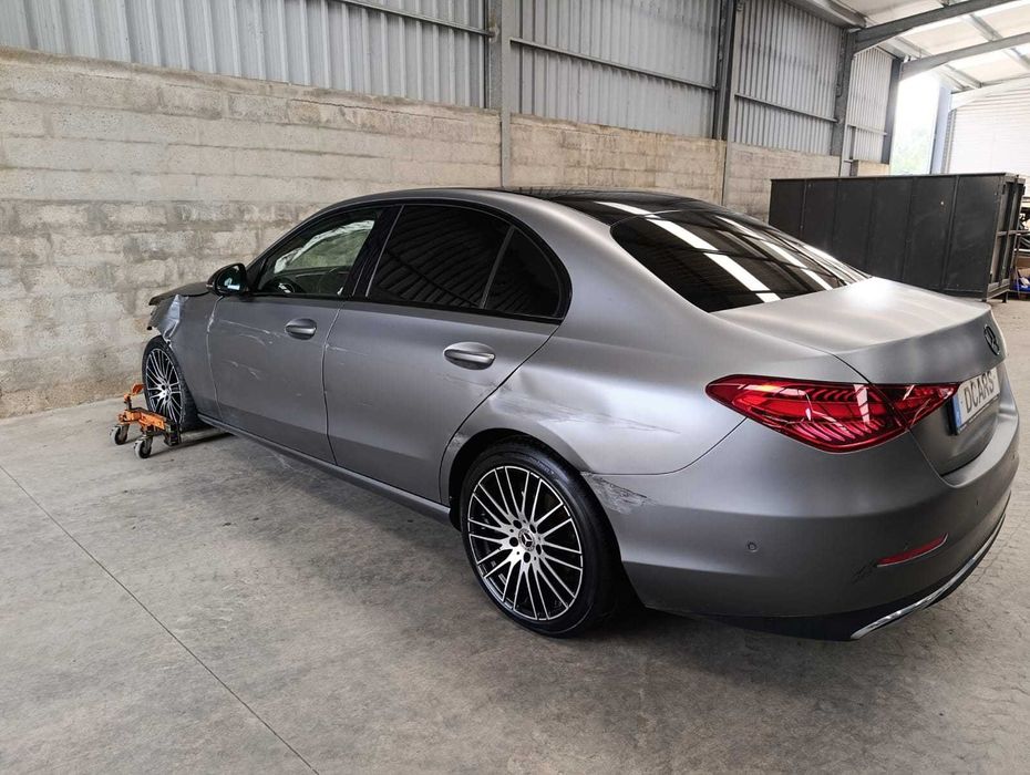 MERCEDES-BENZ C220d Avantgarde