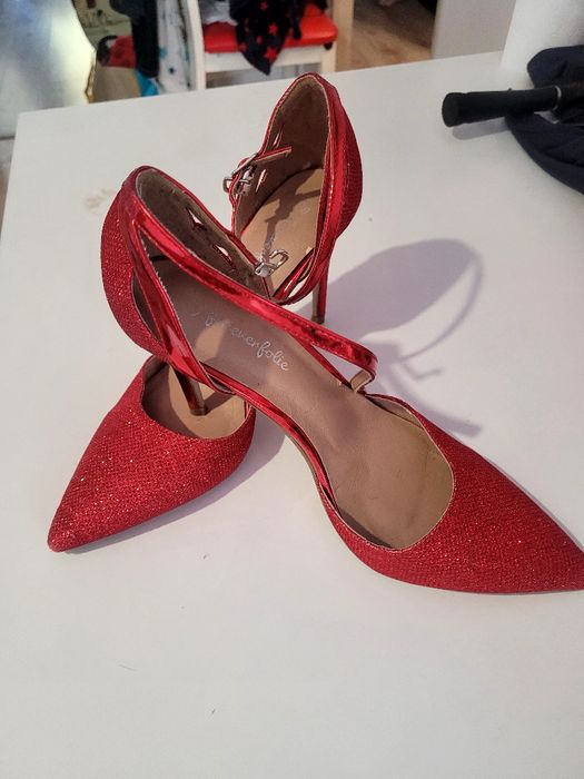 Czulenka szpilki obcasy Lasocki