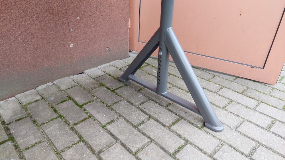 biurko ikea idasen 120x70 cm