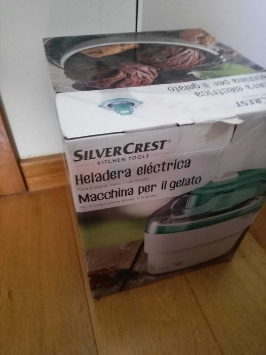 Máquina de fazer gelados