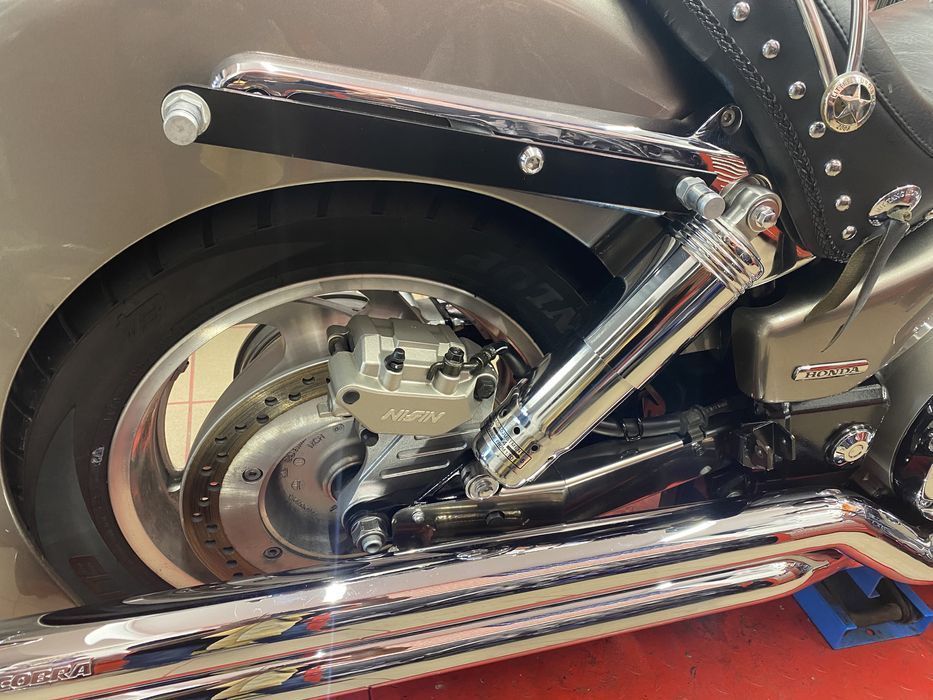 Honda vtx 1300 osłona wahacza