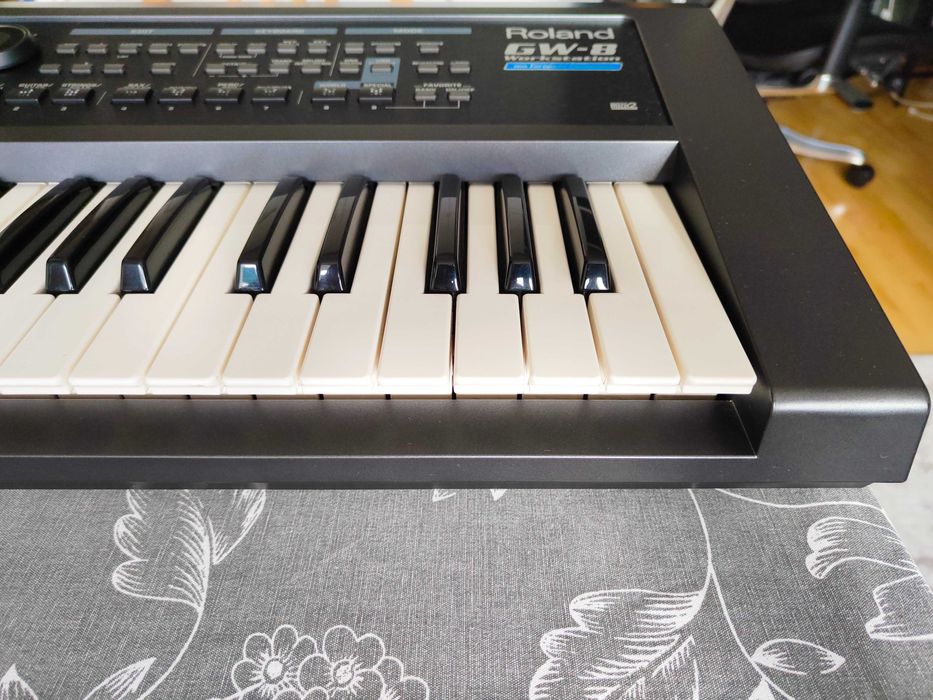 Keyboard workstation Roland GW-8