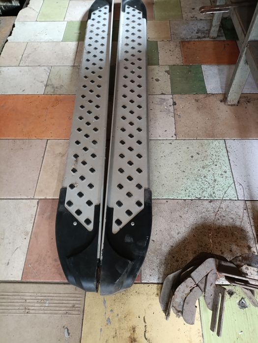 Пороги подножки универсальные