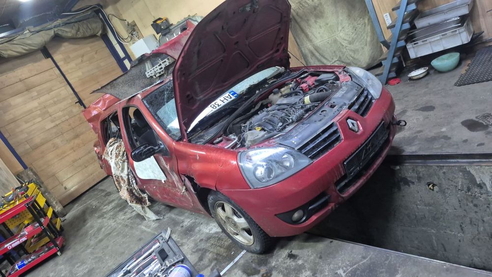 Разборка запчасти RENAULT Clio II 1.4 / Разборка Рено Клио 1.4