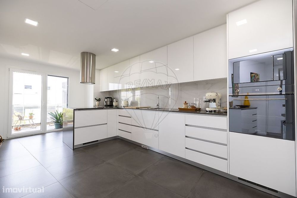 Apartamento T5 para venda