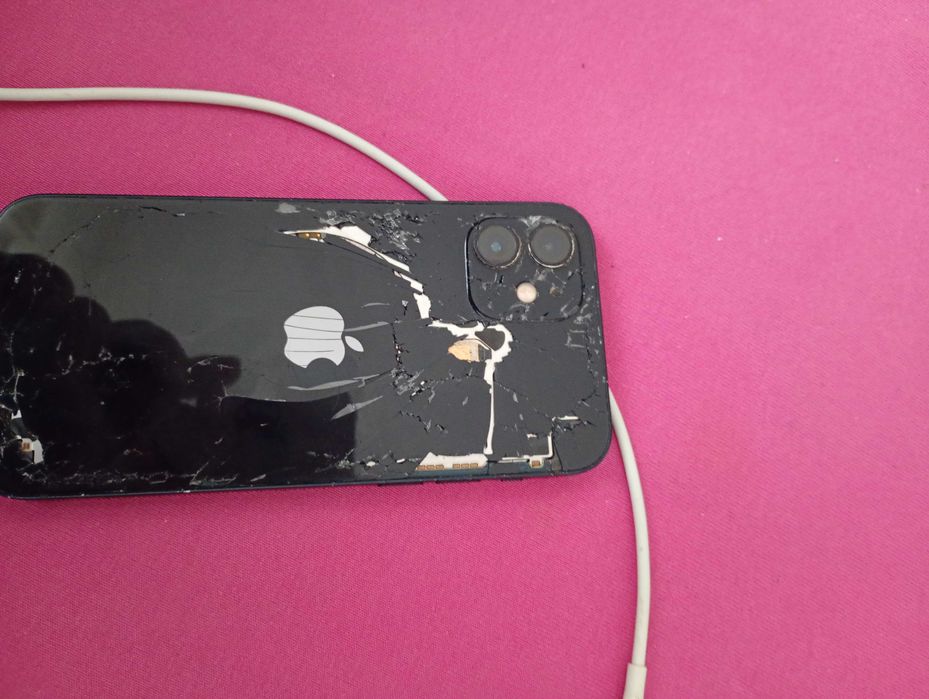 Iphone 12 uszkodzona plyta