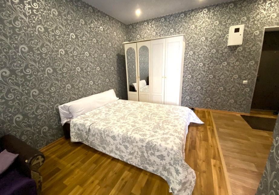 Від хозяйки,тепла 1 кім.кв Район Миколаївської та Театральна (Юність)