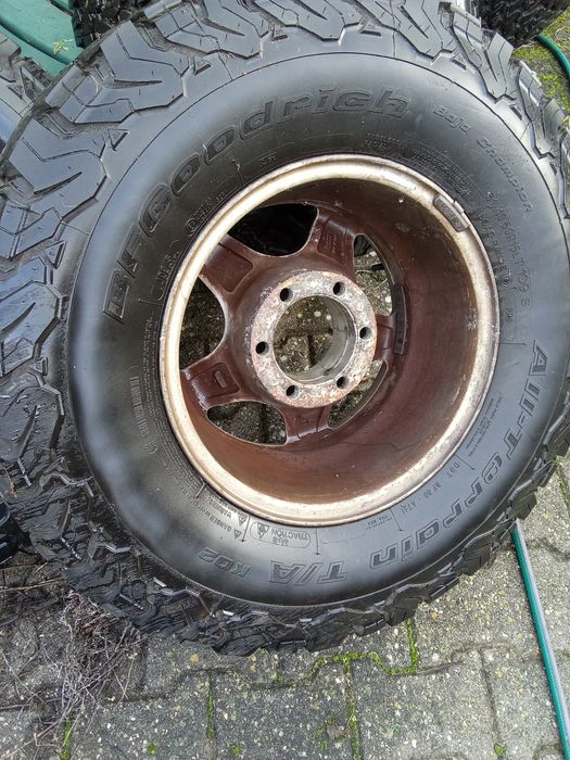 Conjunto jantes Italianas 4x4 e pneus 31/10.50R15LT  BF GOODRICH 109S