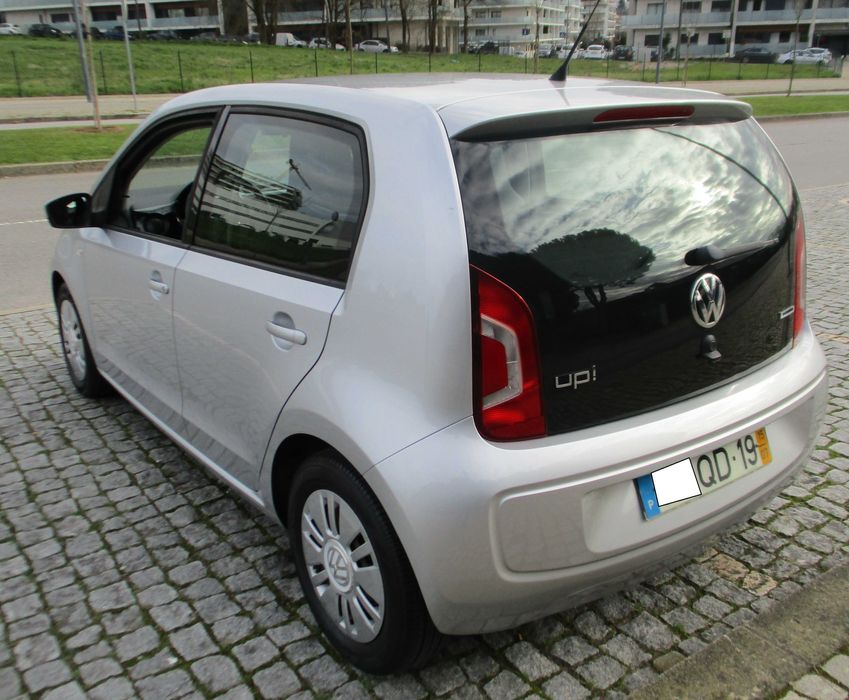 Volkswagen UP Impecável  Viatura Nacional