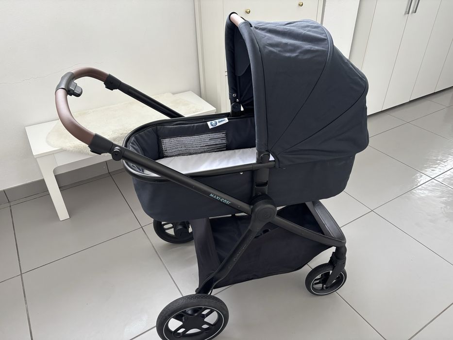 Carrinho Maxi Cosi Street Plus com alcofa