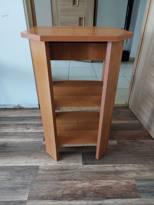 Stolik okolicznościowy