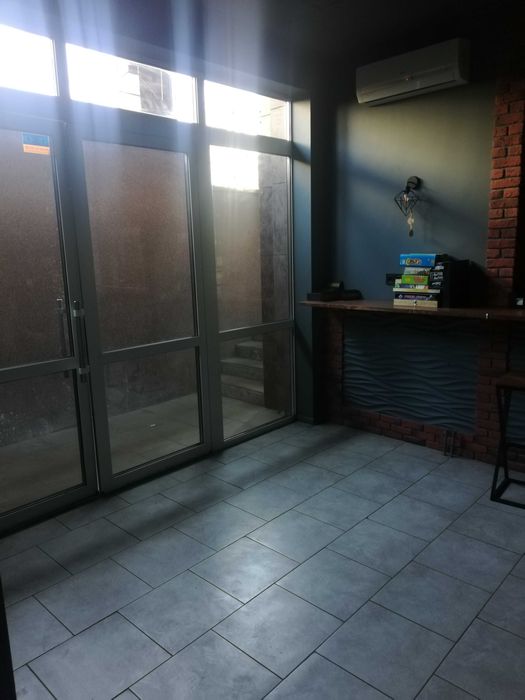 Оренда комерційного приміщення в  ЖК "Венеція", Теремки від власника.