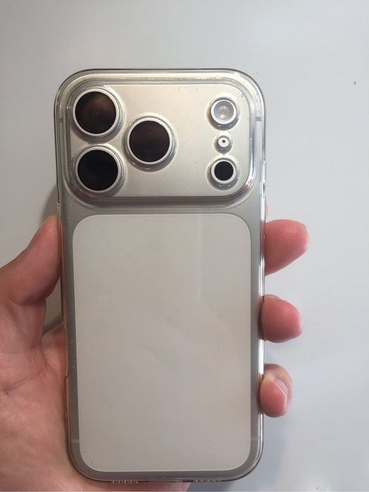 Iphone 17 pro ubezpieczony(jak nowy)