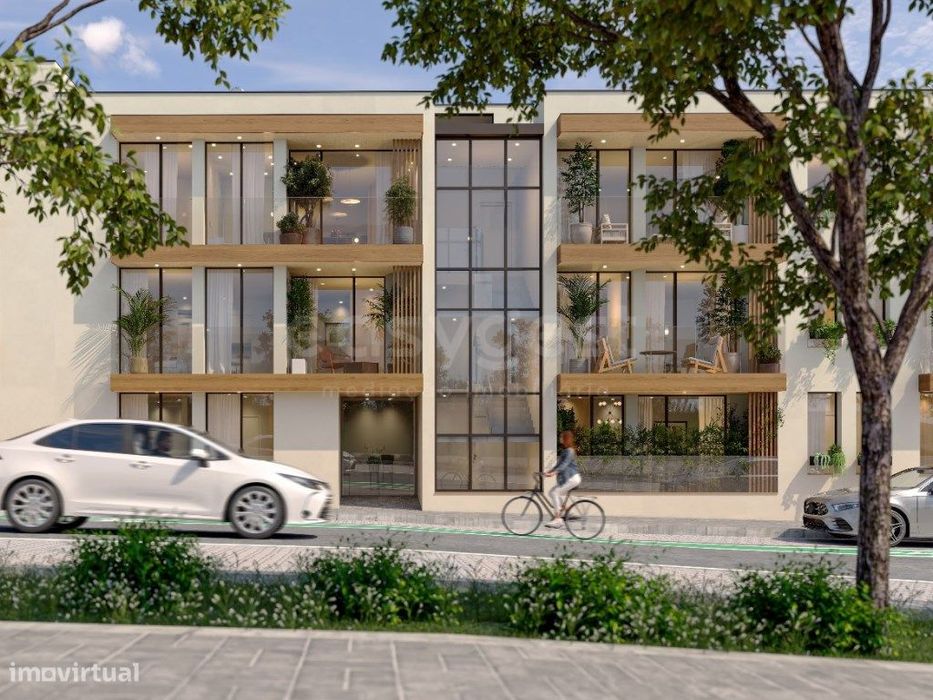 Lote 425 m2 para construção de moradia com 3 pisos, garagem e piscina