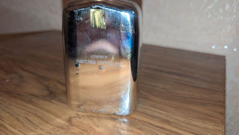 Вінтажні жіночі  парфуми "Білі Троянди" , Narciso Rodriguez,Vanitas