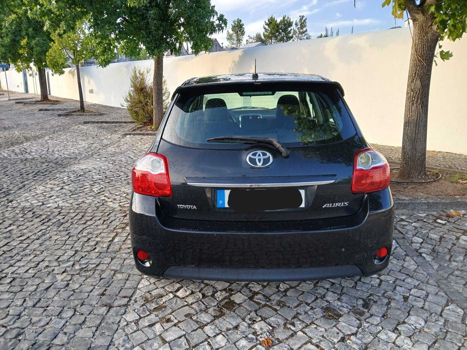 Toyota Auris — fotografia 2
