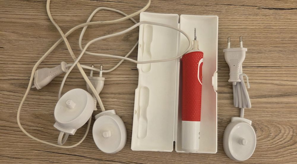 Szczoteczka Oral B junior