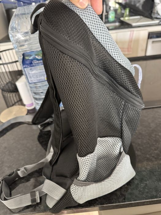 Mochila para um patudo tamanho mini