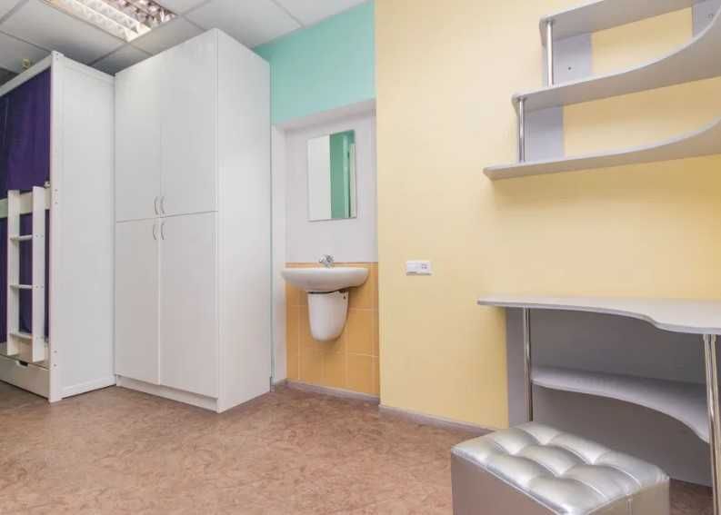 Хостел біля метро Палац Україна / Печерська №3