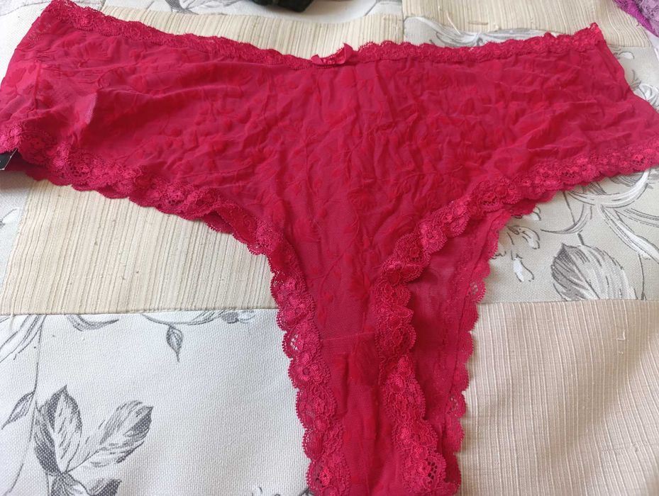 Труси Hunkemöller нові