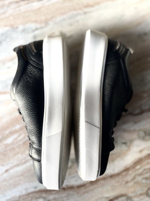 Ténis em Pele Preta SLS – Tamanho 38