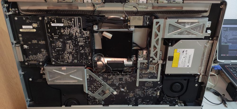 iMac 27 2009 (EMC 2374)