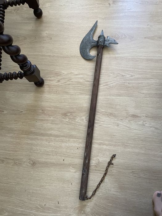 Machado (reproducao) medieval