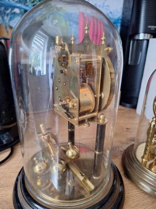 Zegary roczniaki